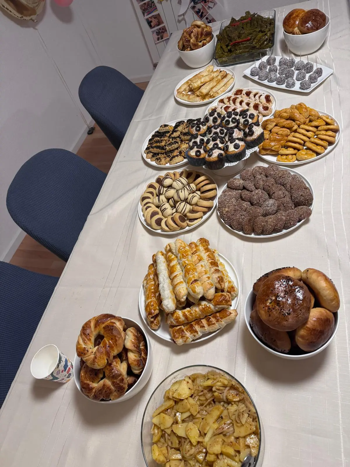 Gedeckte Apéro-Tafel für ein Fest